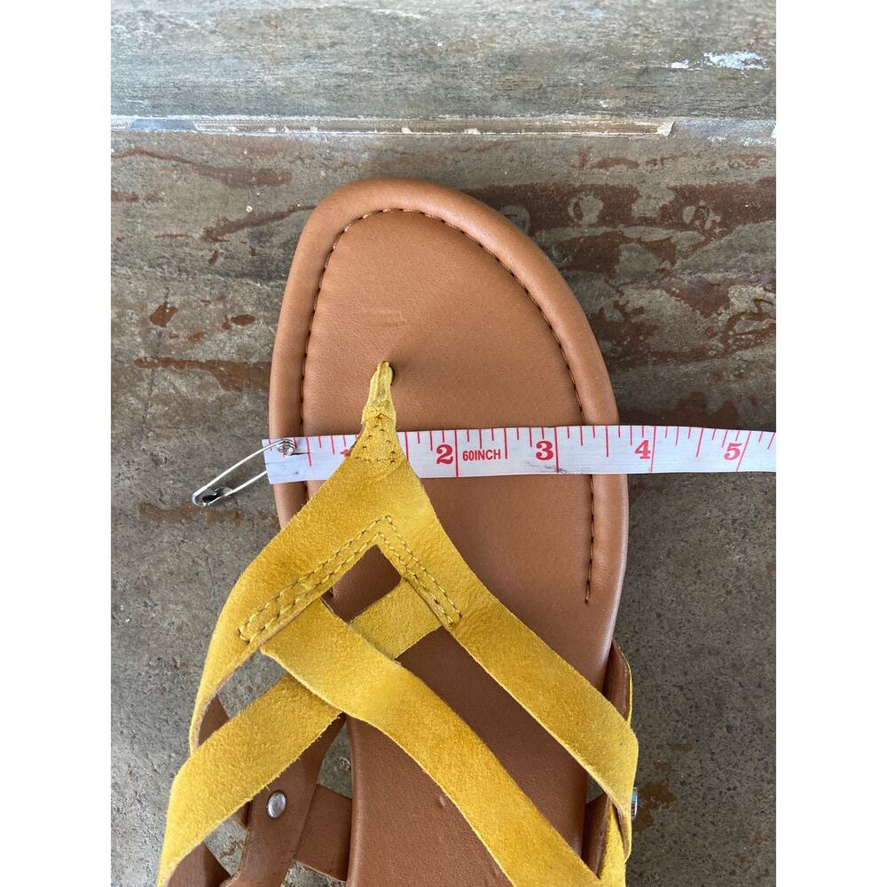 Franco Sarto golden yellow suede toe post sandal - Picture 11 of 11